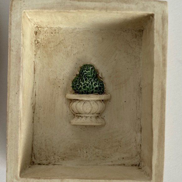 Trinket Box Gardening theme Hen Feathers watering can beige container floral - Picture 6 of 11